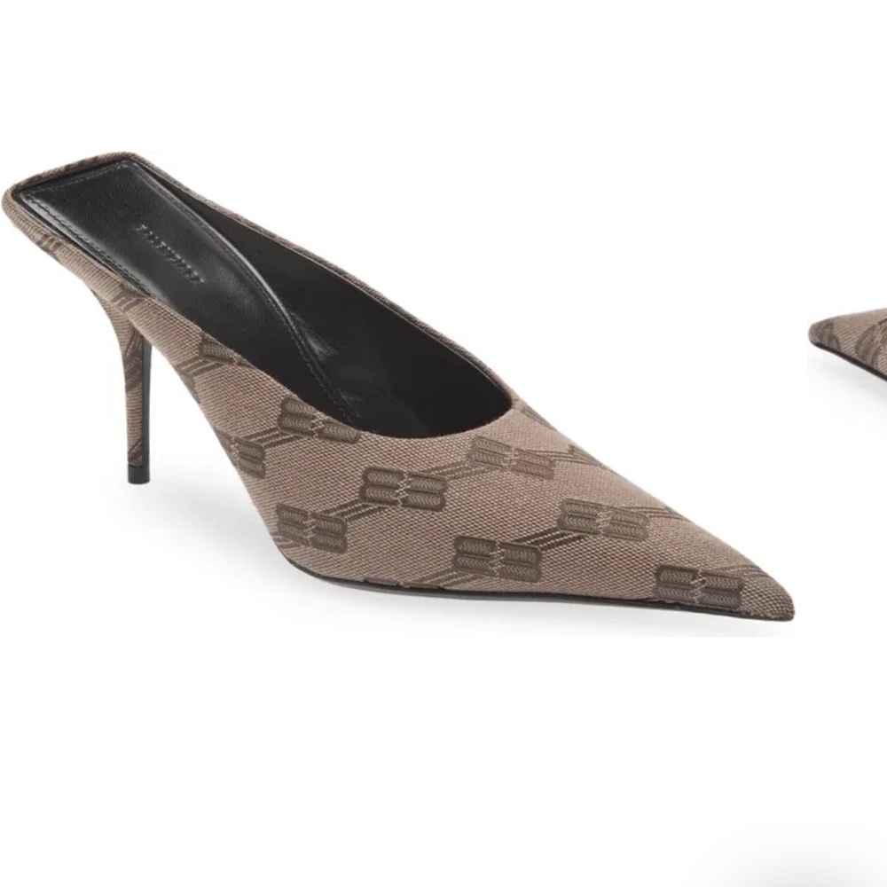BALENCIAGA Knife Pointed Toe Mule size 36.5